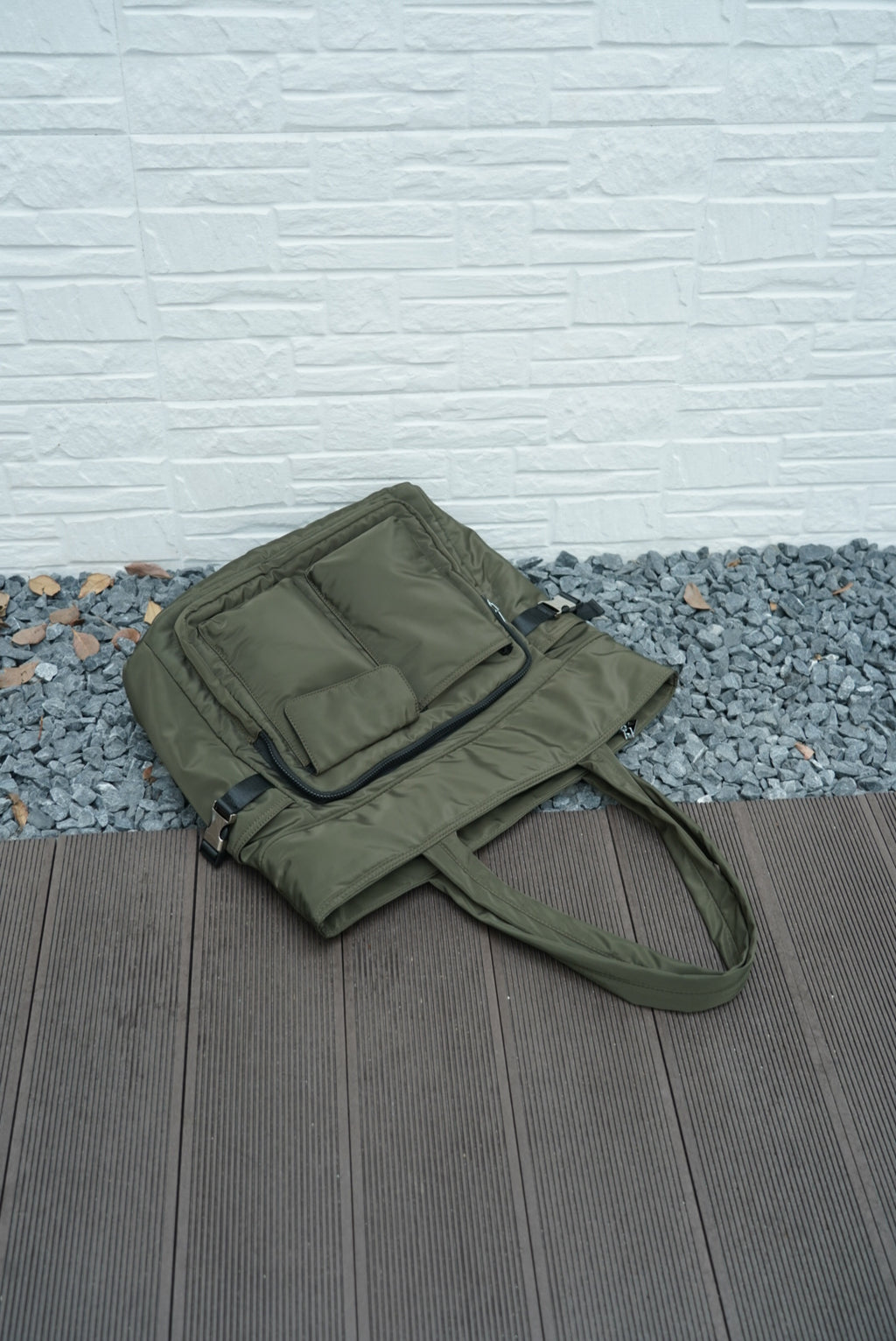 Large utility tote bag with dual front pockets, structured handles, and functional design – perfect for everyday carry, college, or work use. Built for high capacity and easy organization, ideal for Indian shoppers looking for bold, practical fashion. A premium utility essential from Tales of Totes competing with top Indian brands like Zouk, Lavie, and Chumbak."

