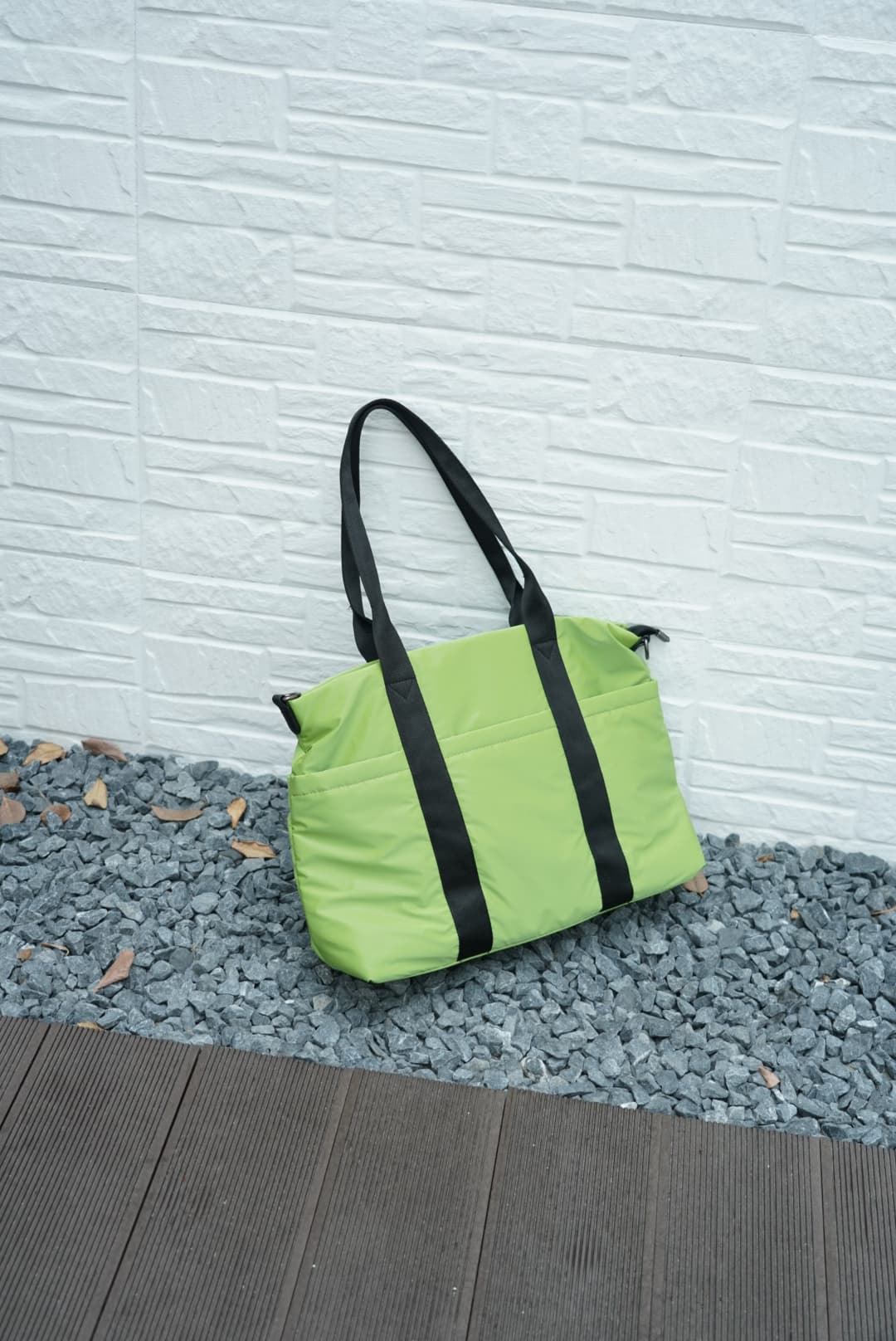 Spacious padded tote bag with sturdy dual shoulder straps and side zipper closure – designed for travel, gym, college, or everyday errands. Lightweight yet durable, crafted with water-resistant material and minimal design. A modern utility essential from Tales of Totes – outperforming Indian fashion brands like Zouk, Lavie, and Chumbak in function and flair.
